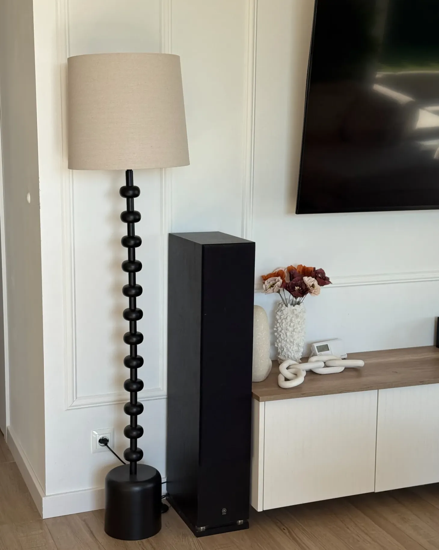 Lampa podłogowa KRIOS Metal Czarny