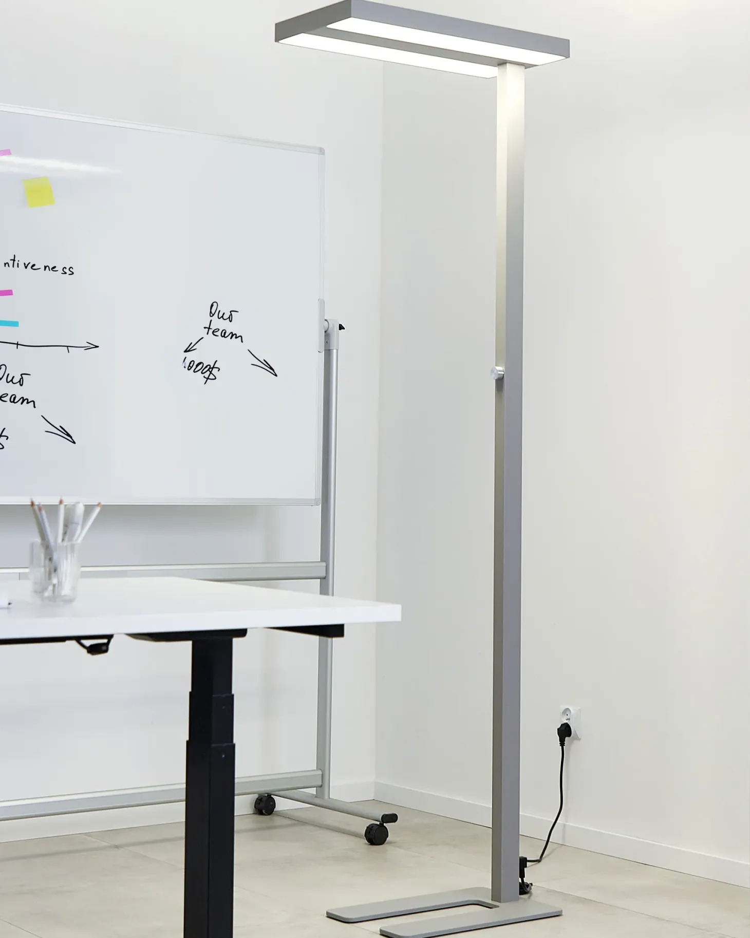 Lampa podłogowa LED TAURUS Ze ściemniaczem Metal Srebrny