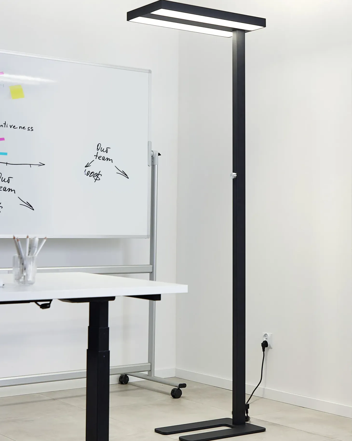 Lampa podłogowa LED TAURUS Ze ściemniaczem Metal Czarny