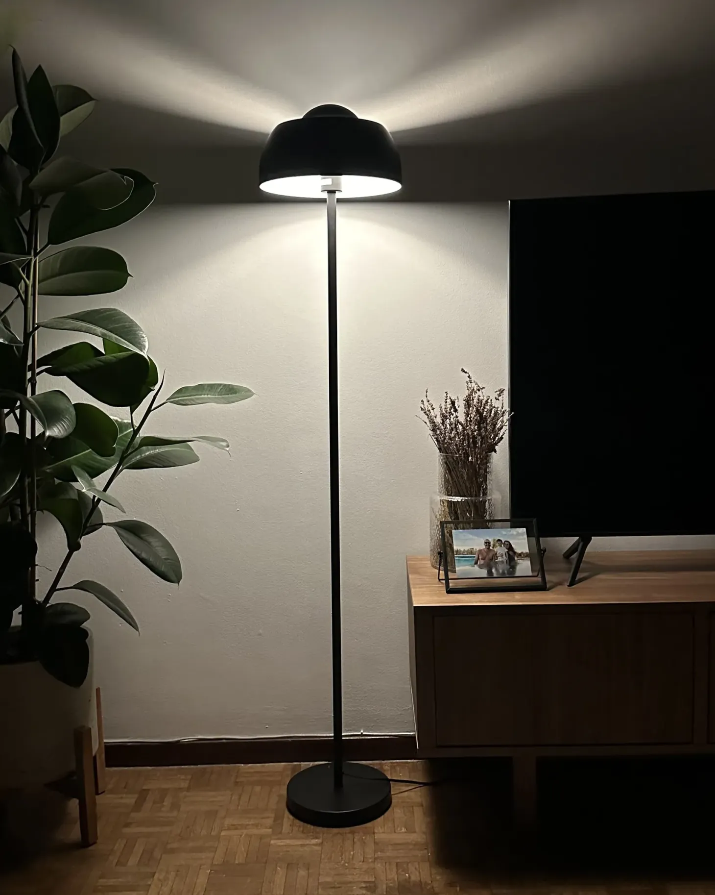 Lampa podłogowa SENETTE Metal Czarny