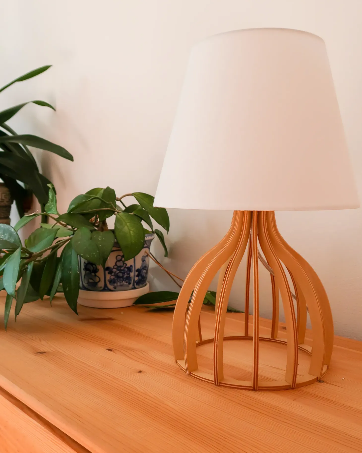 Lampa stołowa AGUEDA Brązowy/ biały