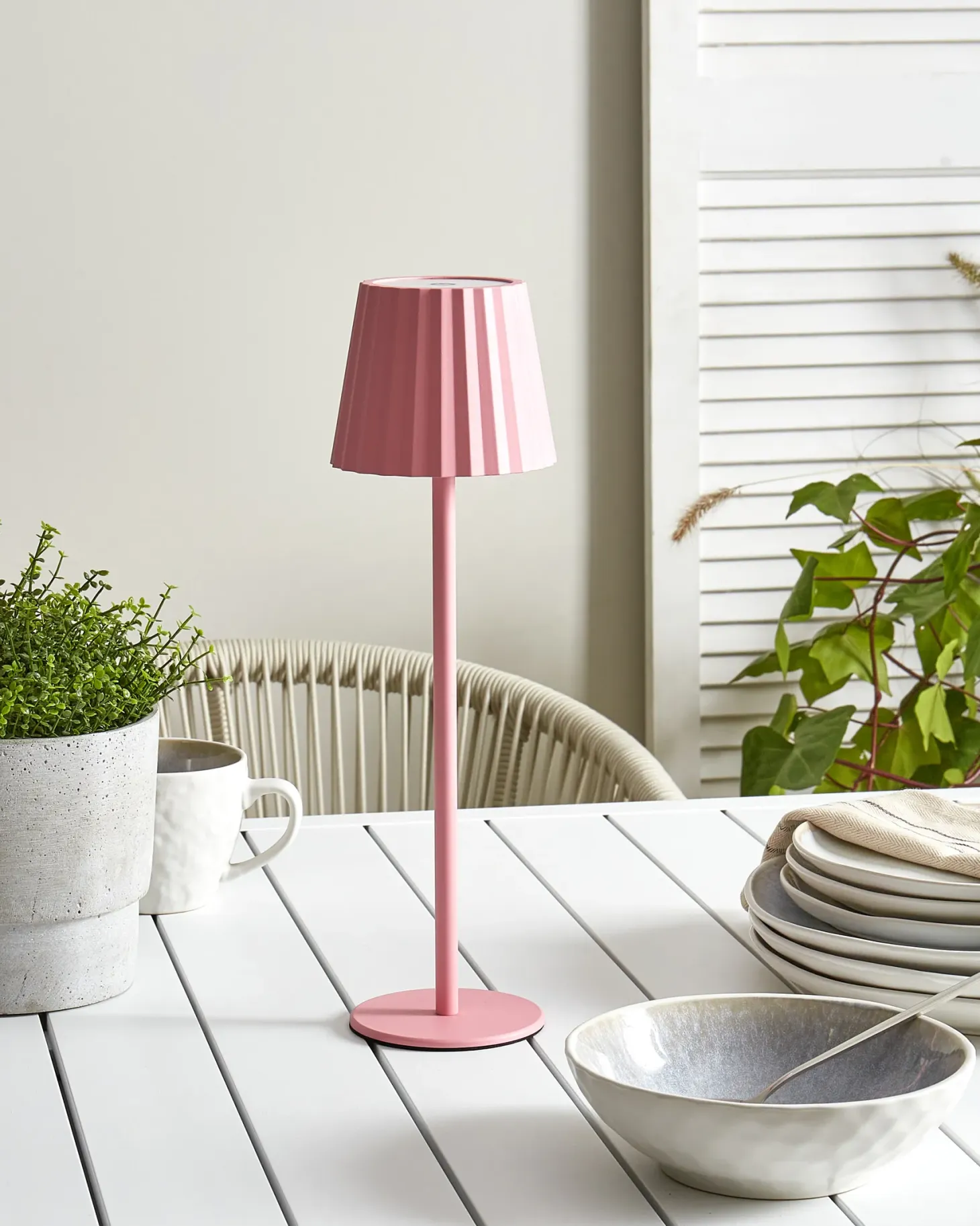 Lampa stołowa POMBEIRO Metal Pastelowy róż