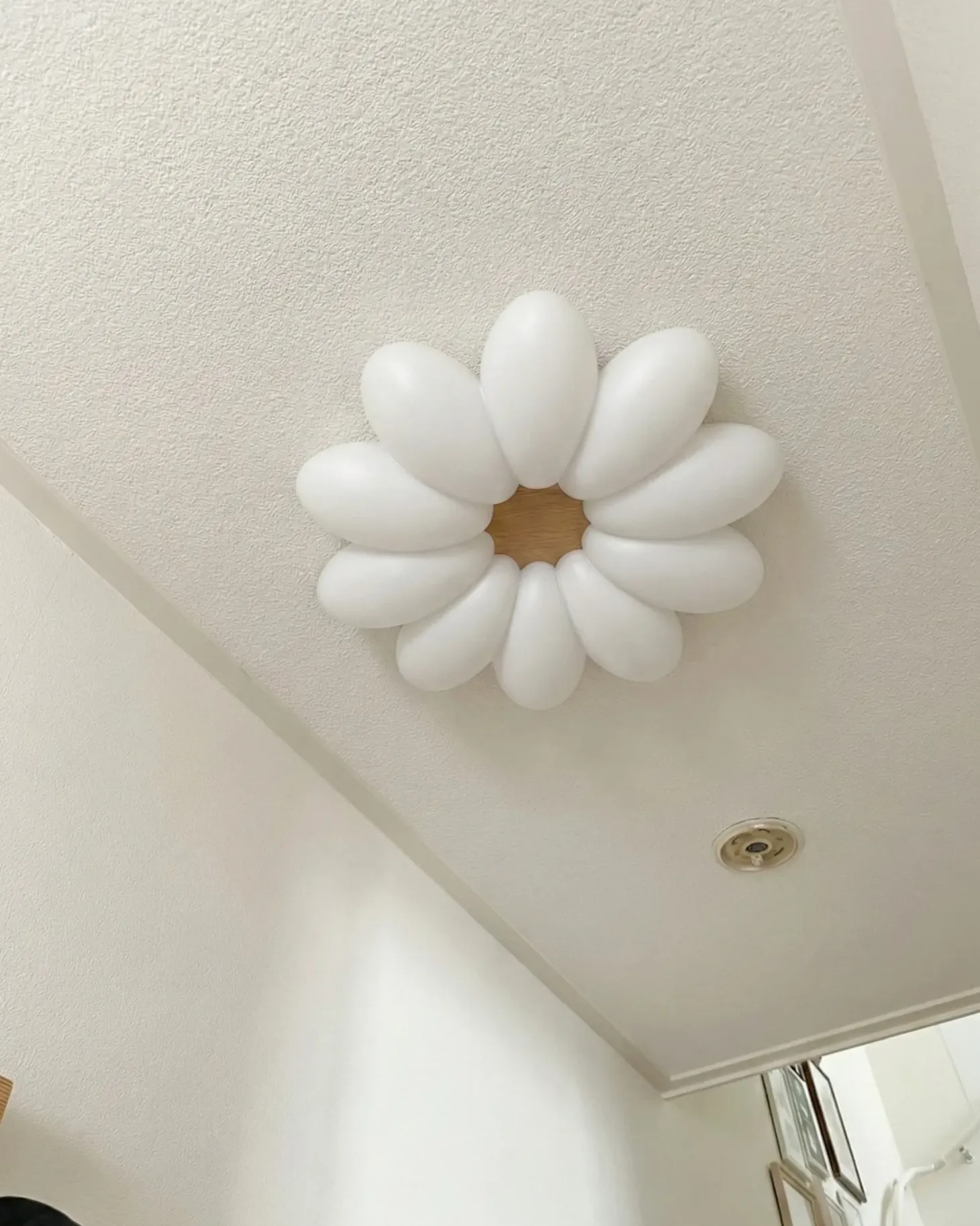 Lampa sufitowa LED Kwiat TINAU Biały