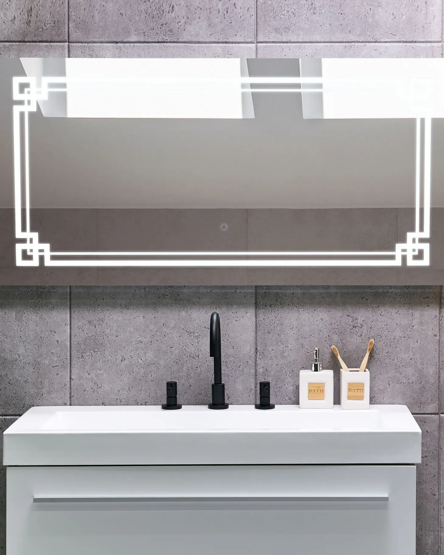 Lustro łazienkowe LED AVRANCHES 120 cm 60 cm Srebrny