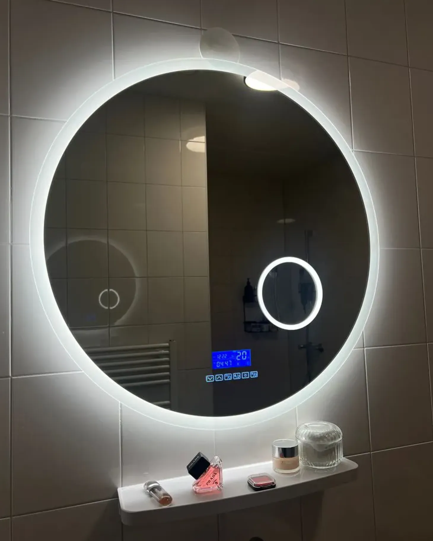 Lustro łazienkowe LED FIXIN 80 cm 80 cm Wbudowany głośnik Bluetooth Srebrny