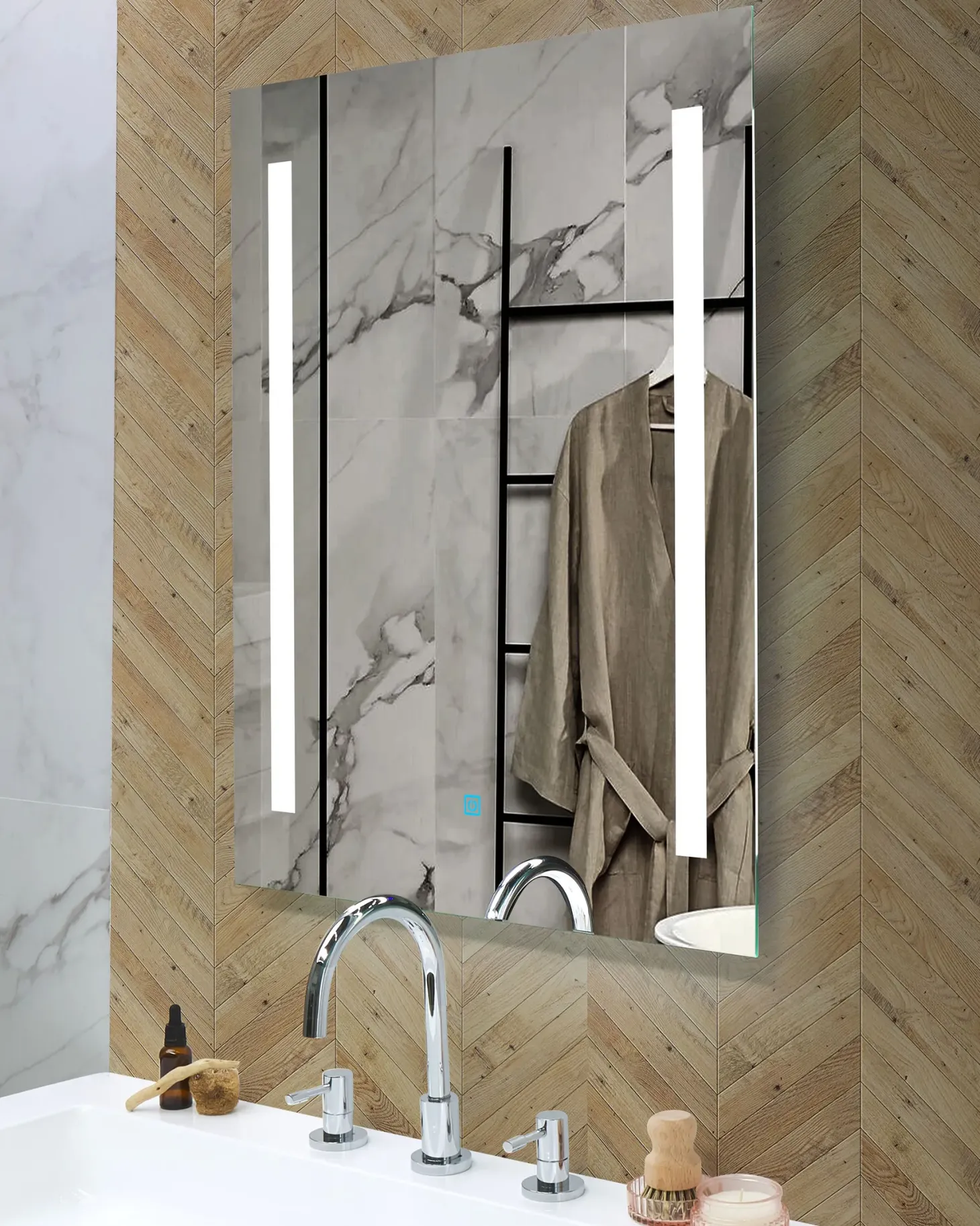 Lustro łazienkowe LED MARTINET 60 cm 80 cm Srebrny