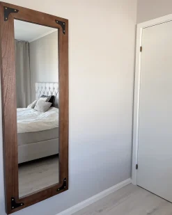 Lustro ścienne BLOSVILLE 58 cm 164 cm Drewno jodłowe Brązowy