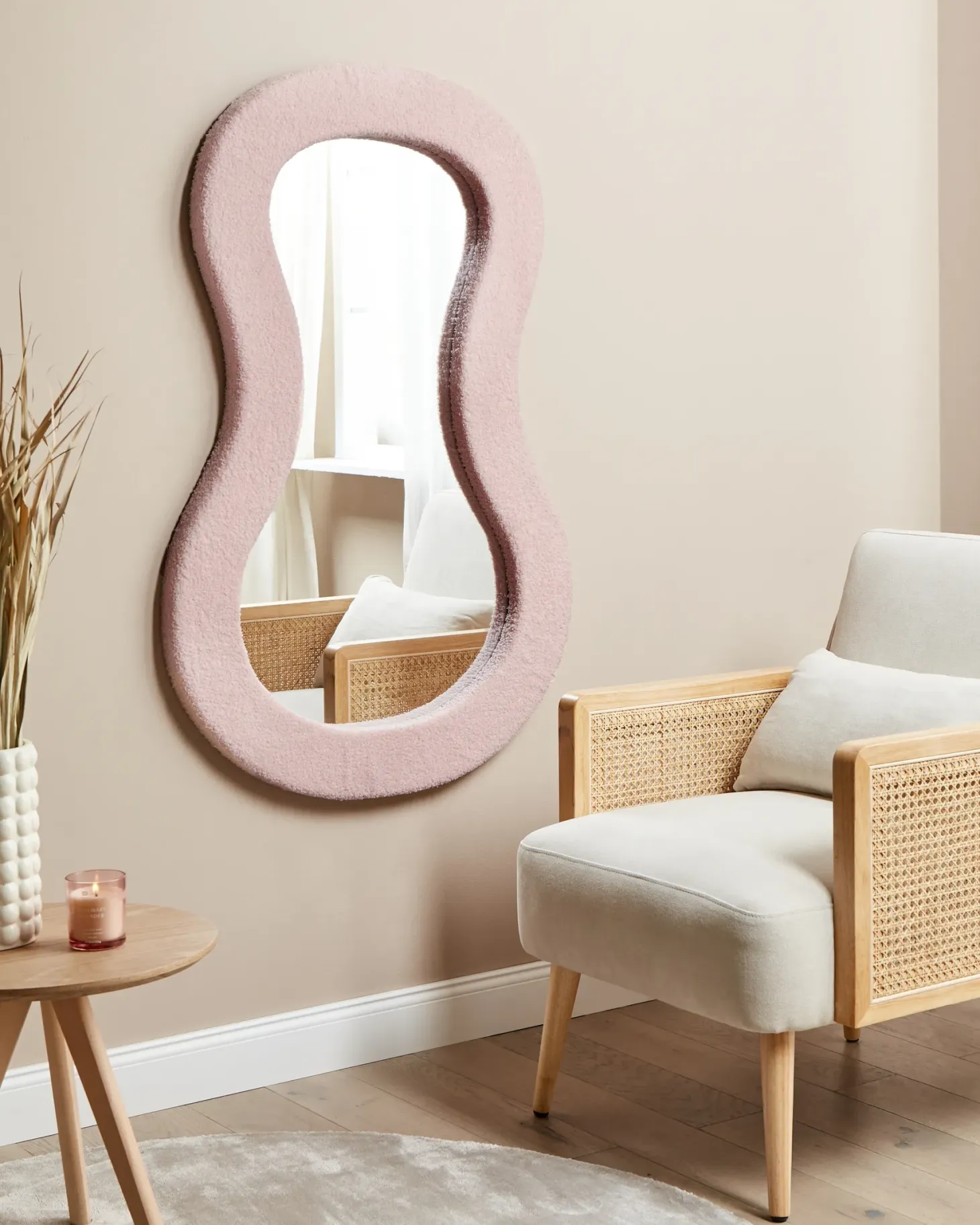 Lustro ścienne PLANCHEZ 70 cm 112 cm Boucle Różowy