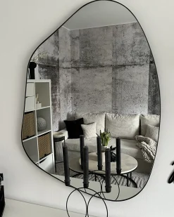 Lustro ścienne PUTEAUX 70 cm 92 cm Metal Czarny