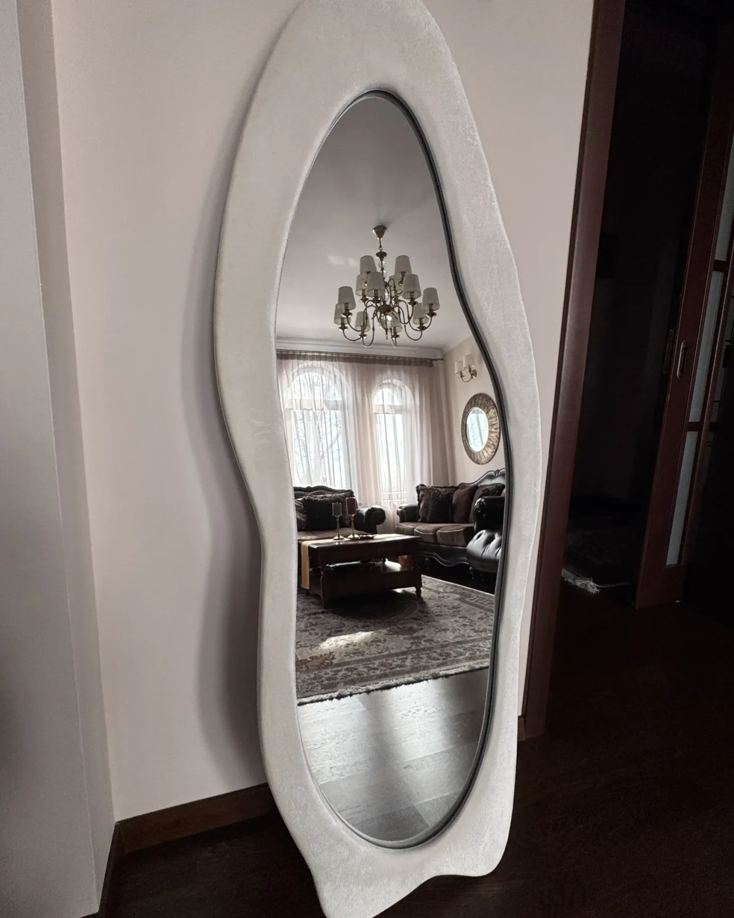 Lustro ścienne REIGNY 57 cm 160 cm Welur Biały