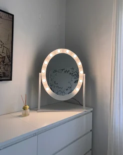 Lustro do makijażu stojące LED ROSTRENEN Biały