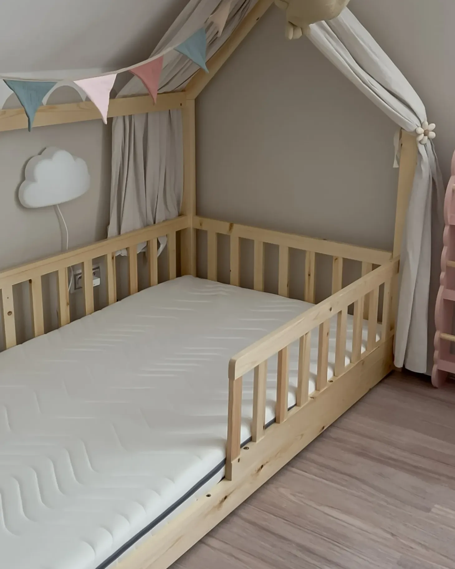 Materac termoelastyczny PETITE H2/3 średnio twardy 90 x 200 cm Dzieci Materace Piankowe|Wszystkie Materace