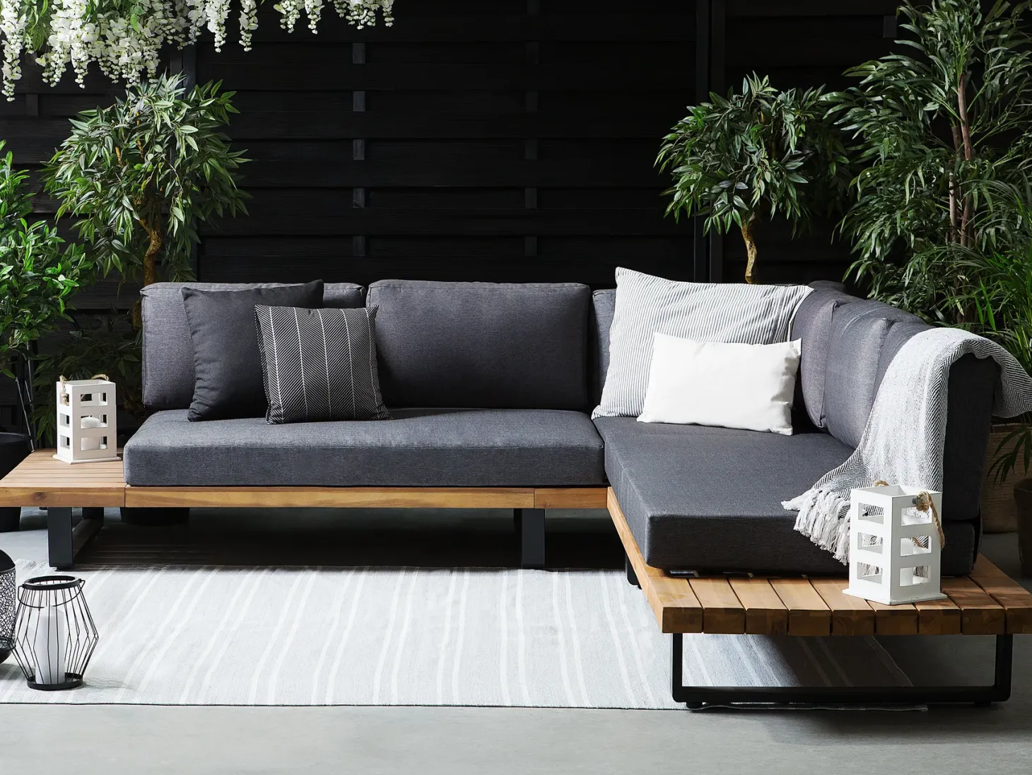 Narożnik ogrodowy ze stolikiem dla 5 osób MYKONOS Prawostronny Ciemnoszary Certyfikowane drewno akacjowe