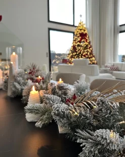 Ośnieżona świąteczna girlanda LED WHITEHORN 270 cm Biały