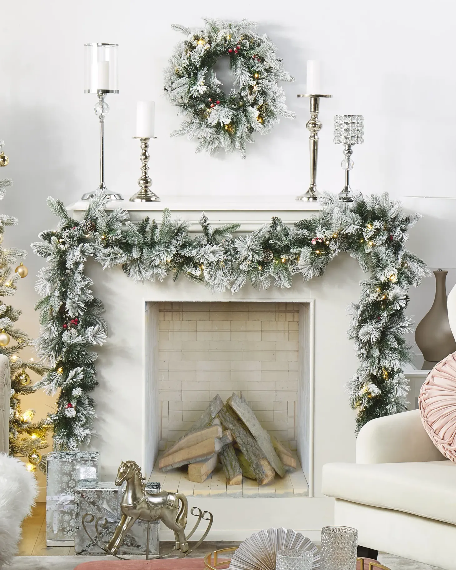 Ośnieżony wieniec świąteczny LED WHITEHORN Biały 55 cm