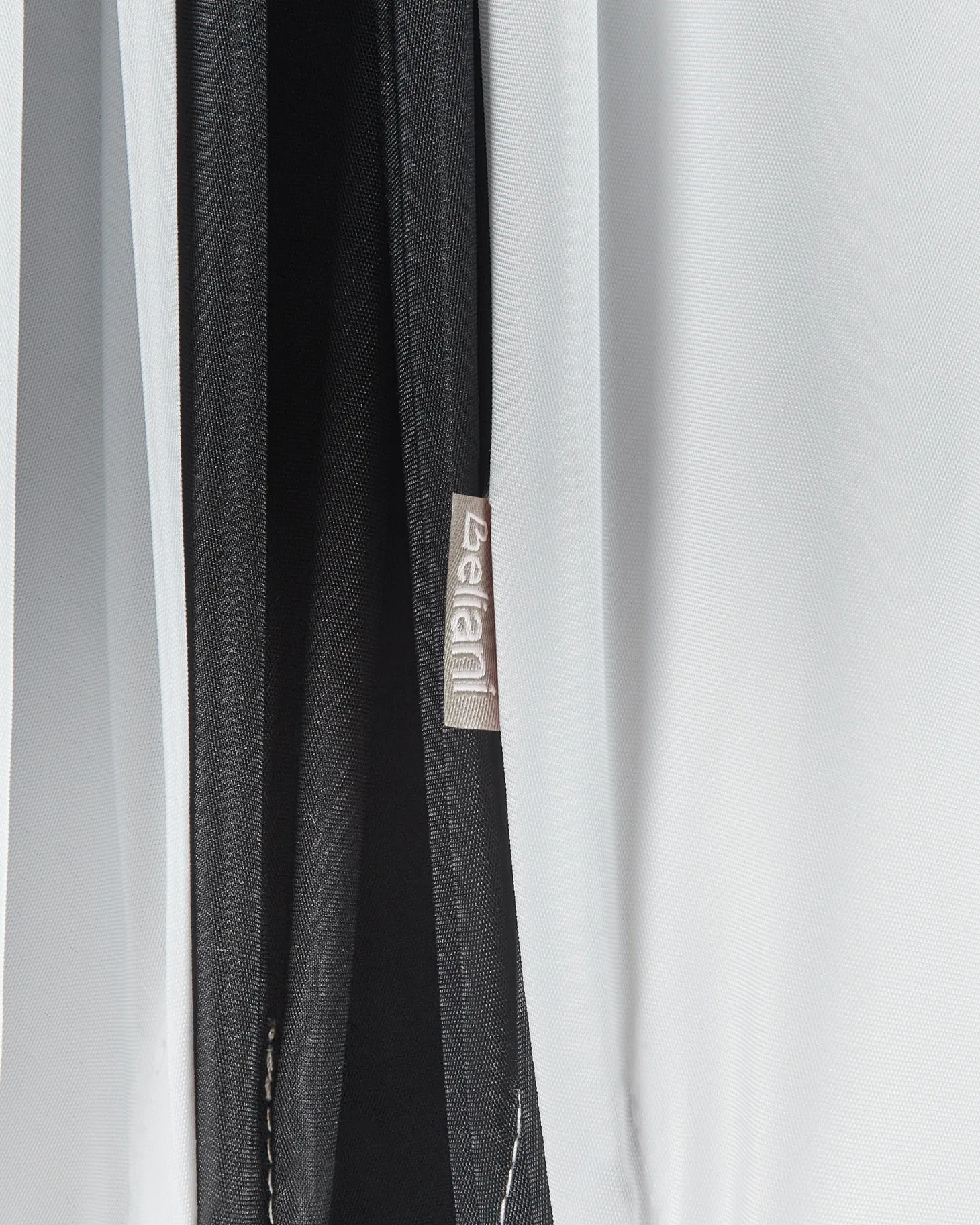 Parasol ogrodowy 245 cm MINOA Czarny/ biały