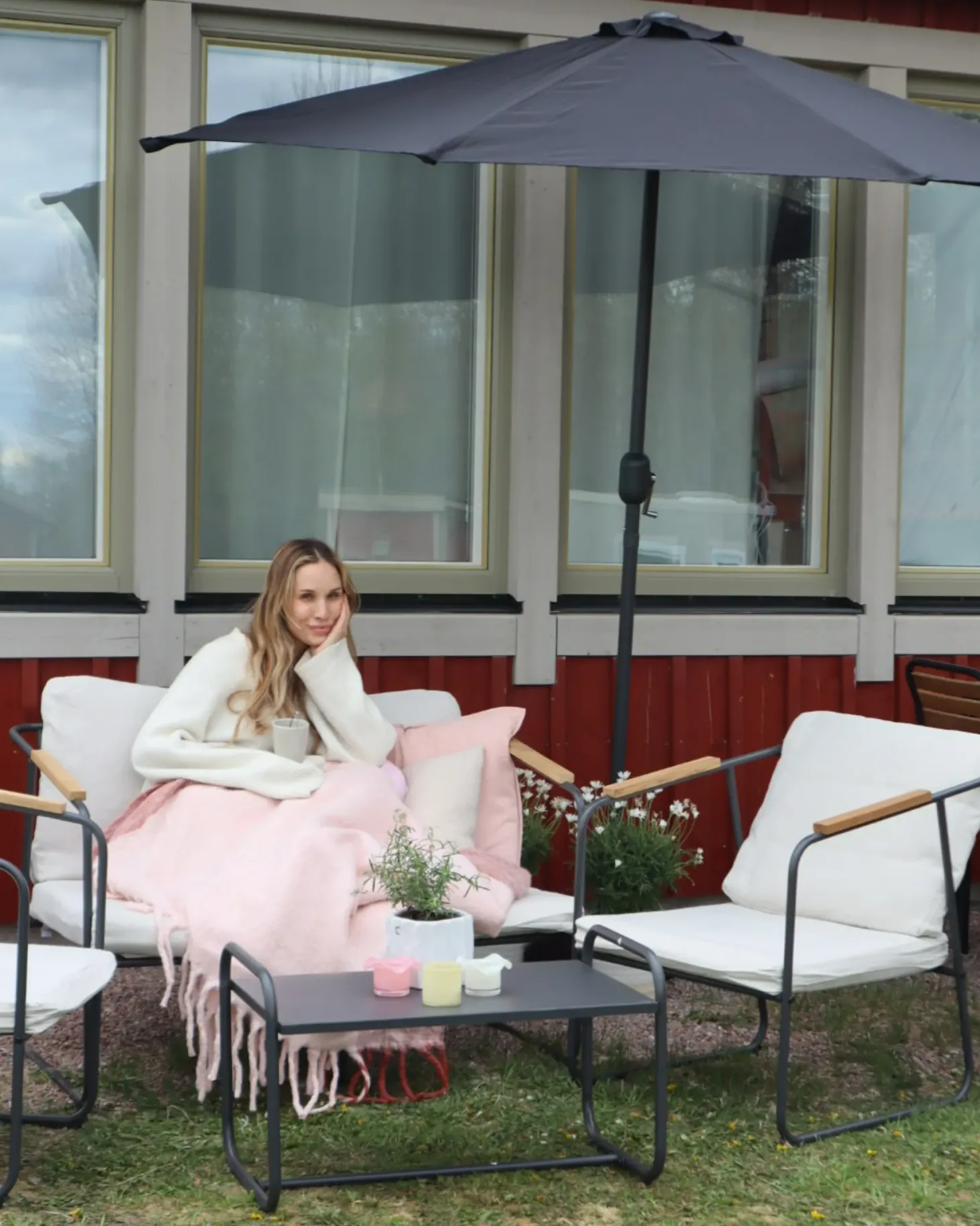 Parasol półokrągły 270 cm GALATI Czarny