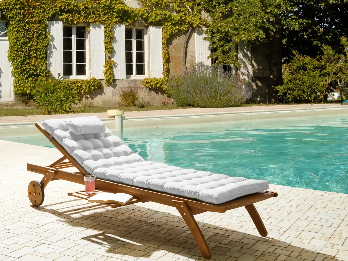 Poduszka na leżak ogrodowy CESANA PREMIUM 192 x 56 cm Złamana biel