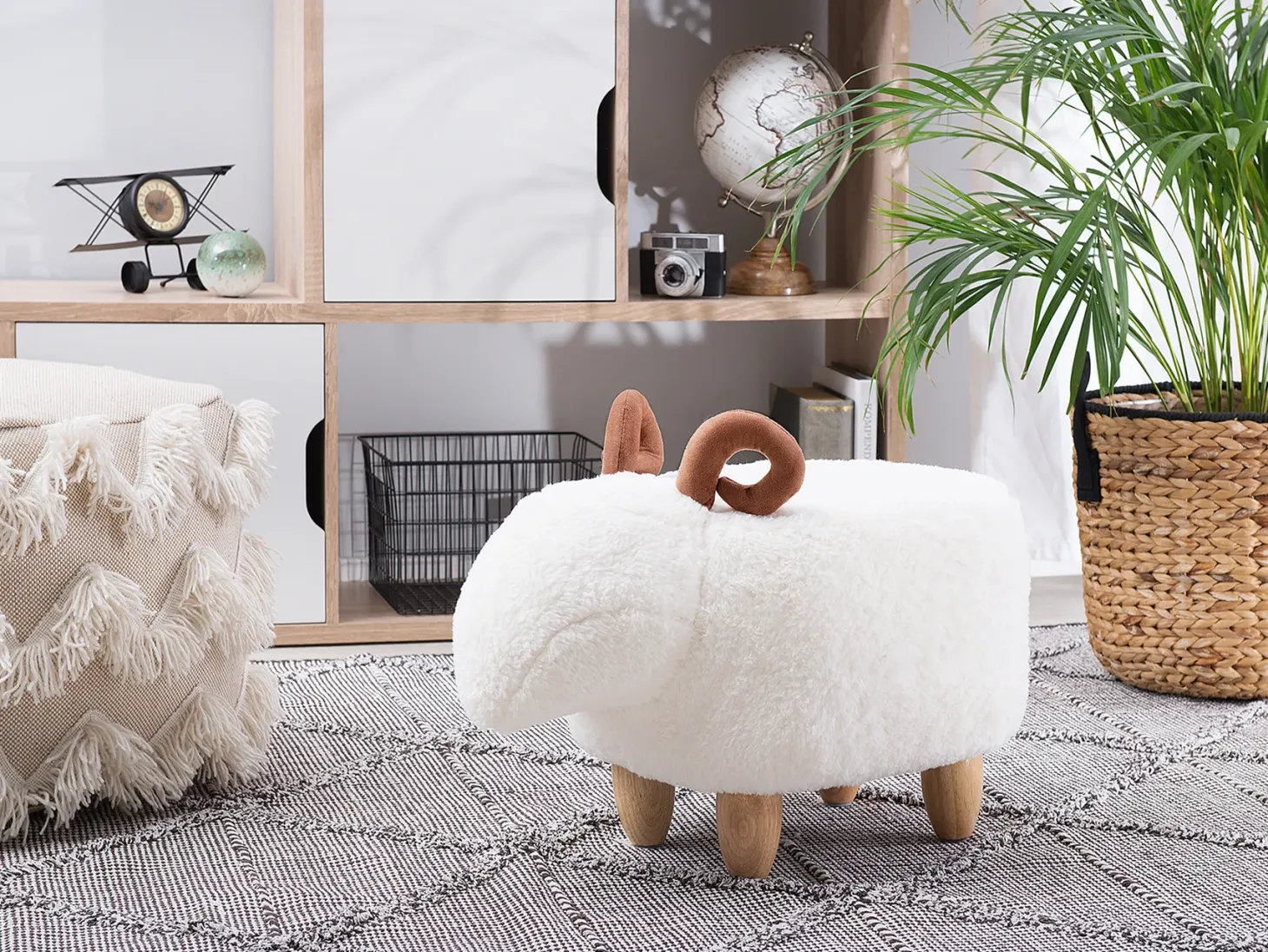 Pufa zwierzak LAMB Biały Baranek