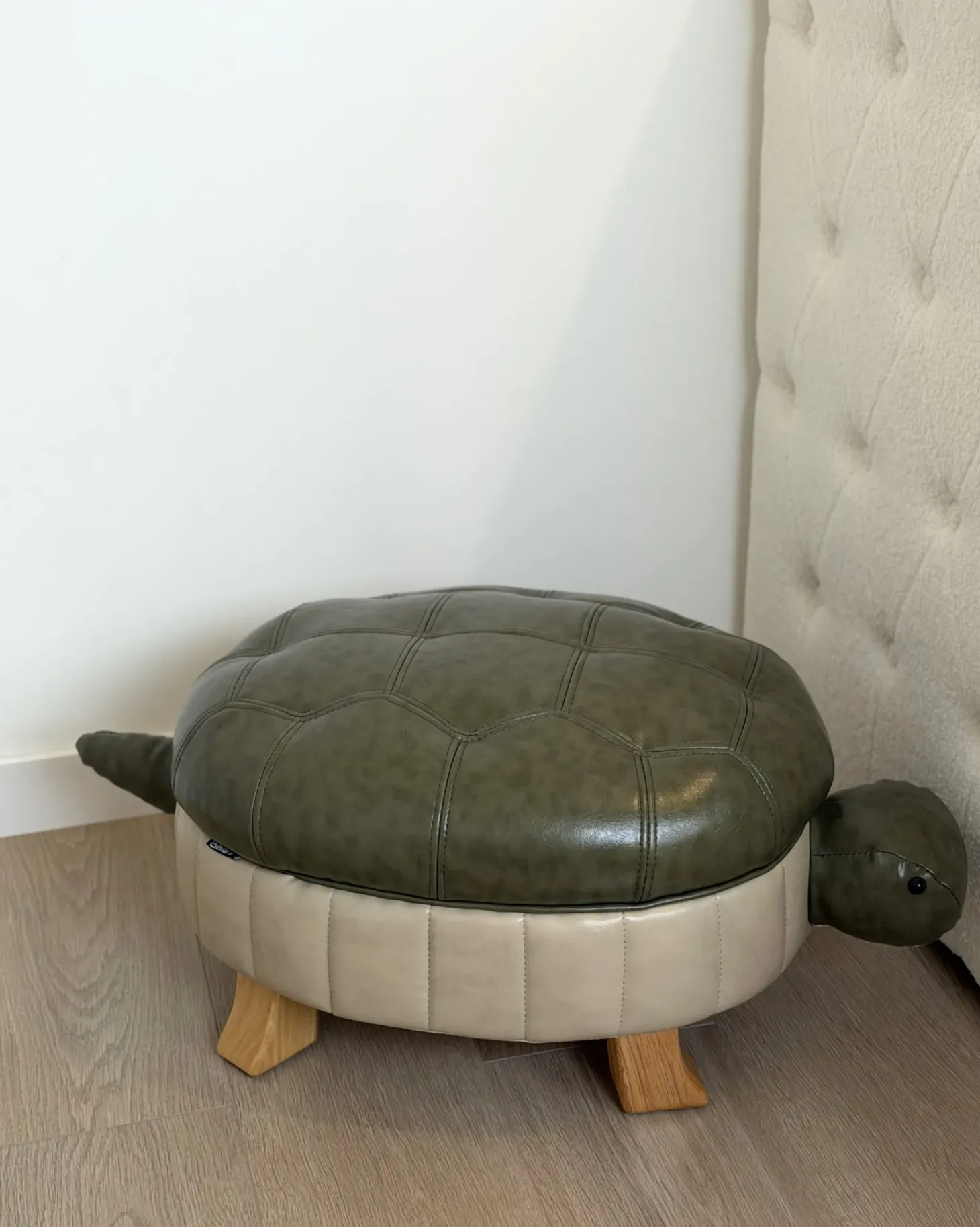 Pufa zwierzak TURTLE Ekoskóra Ciemnozielony Żółw