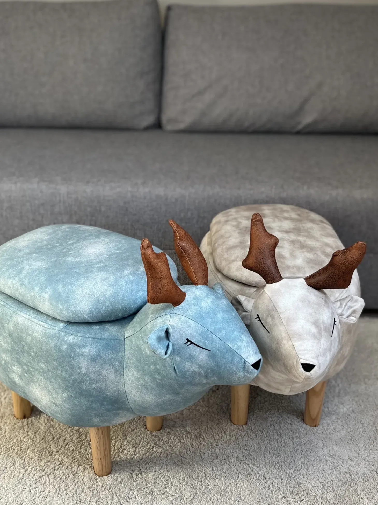 Pufa zwierzak ze schowkiem REINDEER Beżowy Renifer