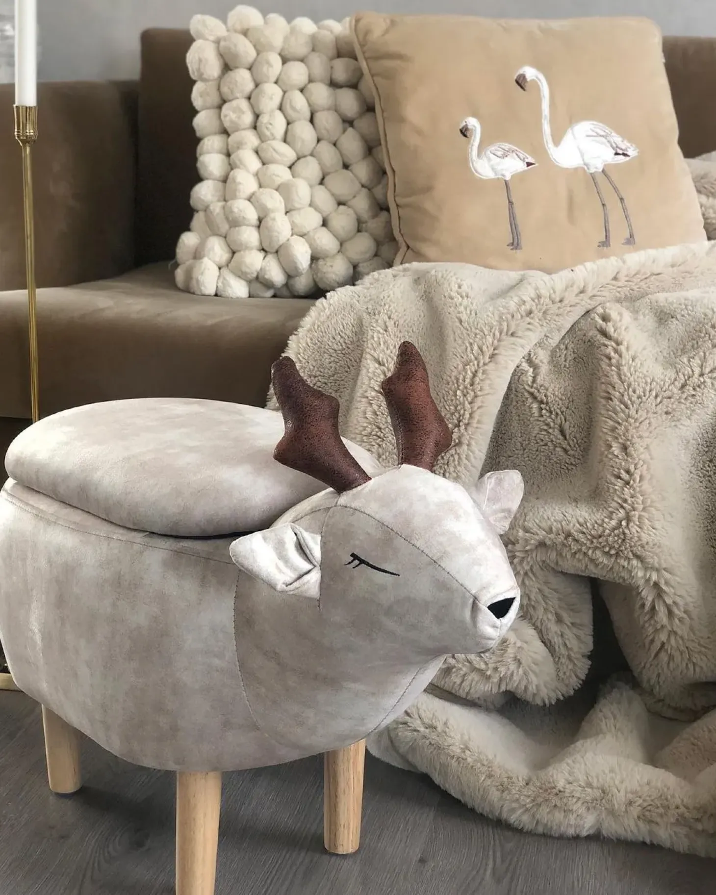Pufa zwierzak ze schowkiem REINDEER Beżowy Renifer