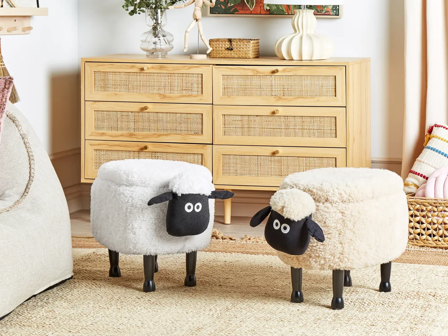 Pufa zwierzak ze schowkiem SHEEP Jasnobeżowy Baranek