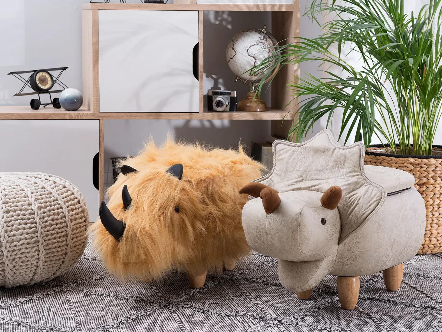 Pufa zwierzak ze schowkiem TRICERATOPS Jasnoszary Dinozaur
