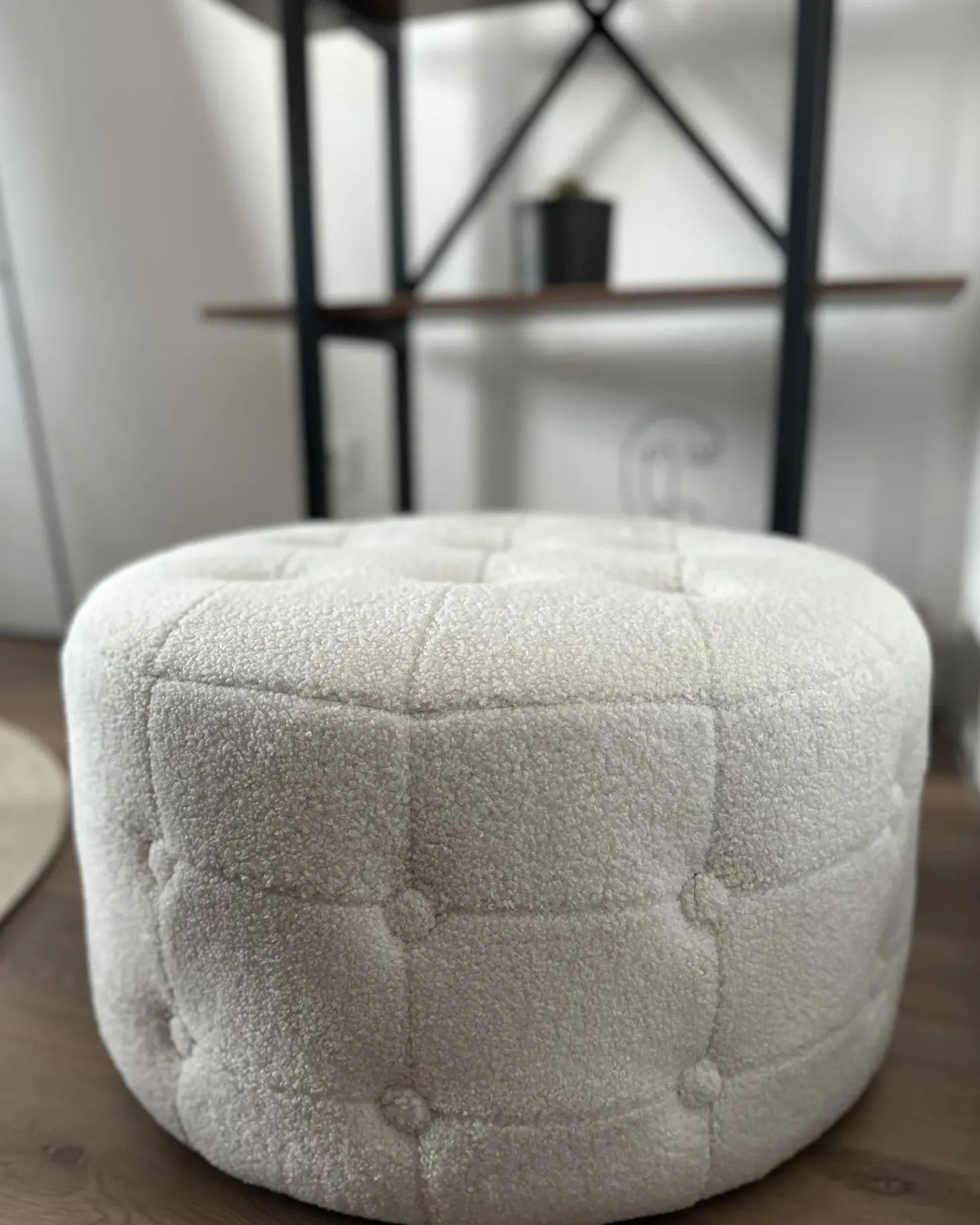 Puf TAMPA Boucle Biały