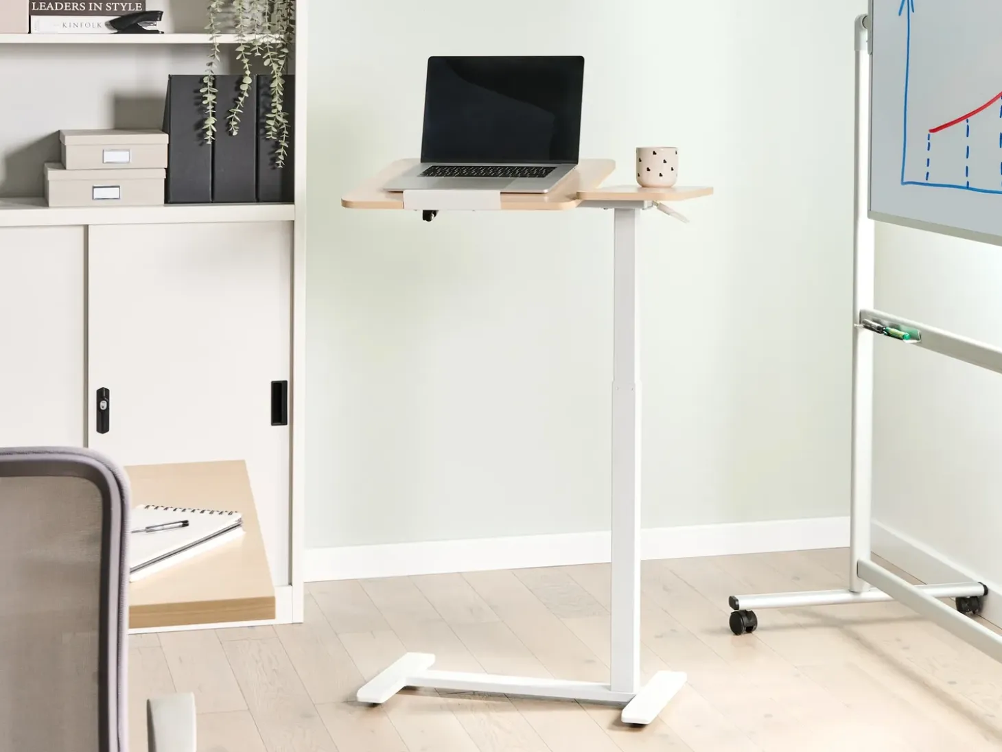 Outlet Regulowany stolik pod laptopa SCHOLA Jasny brąz/ biały 70 cm 40 cm Wszystkie Biurka|Biurka Z Regulacją Wysokości