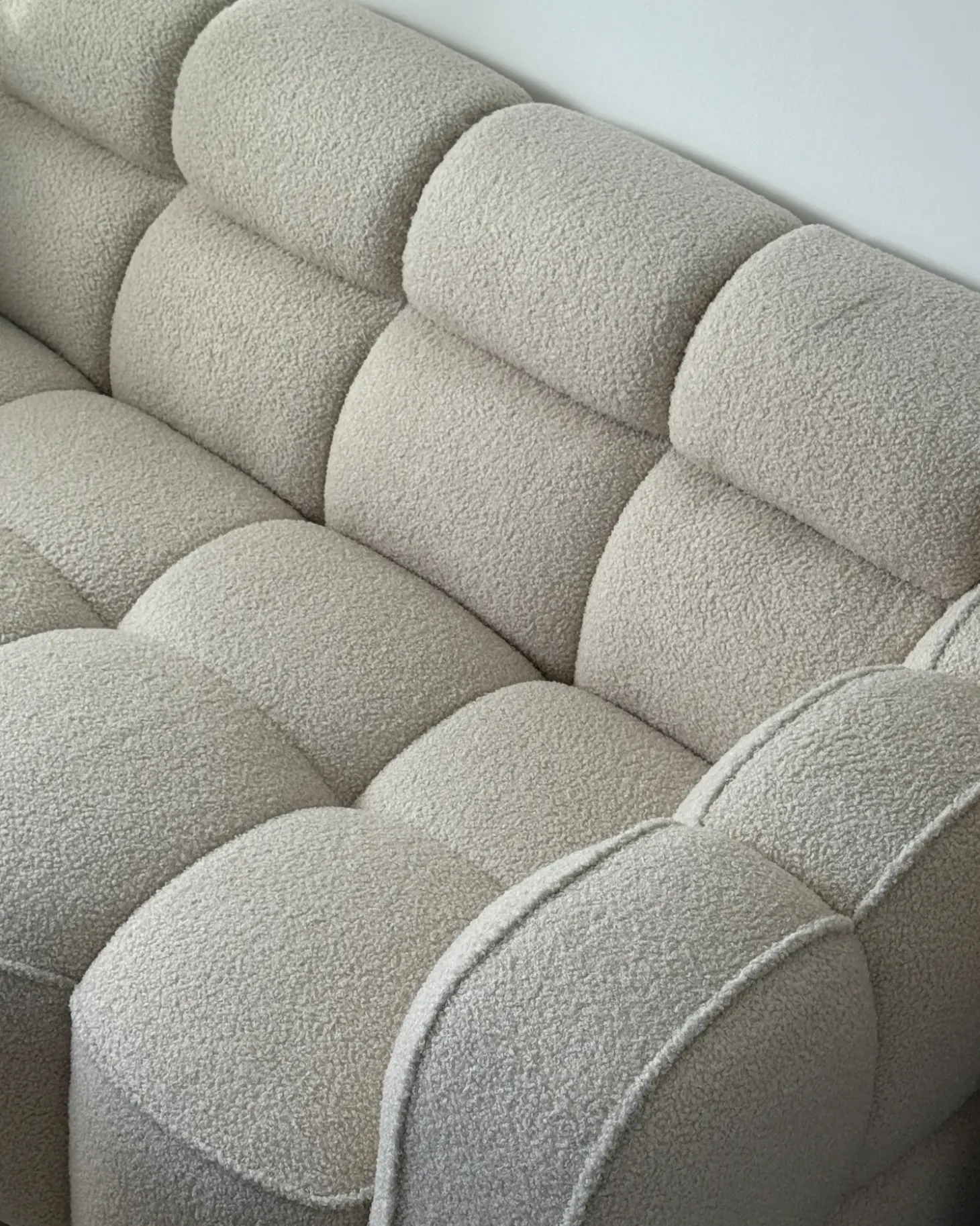 New Sofa dla 2 osób UTANA Boucle Złamana biel Sofy Tapicerowane|Sofy Dwuosobowe