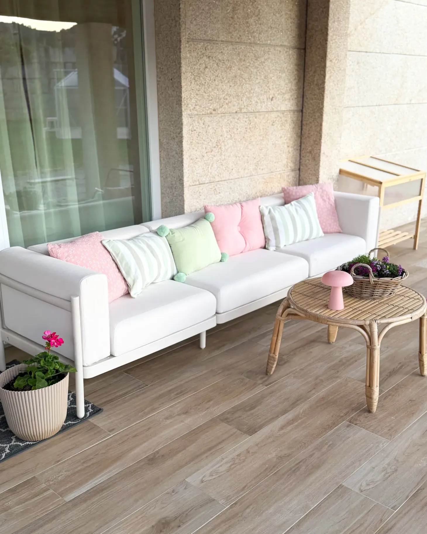 Sofa ogrodowa dla 3 osób FERRETTI Jasnobeżowy