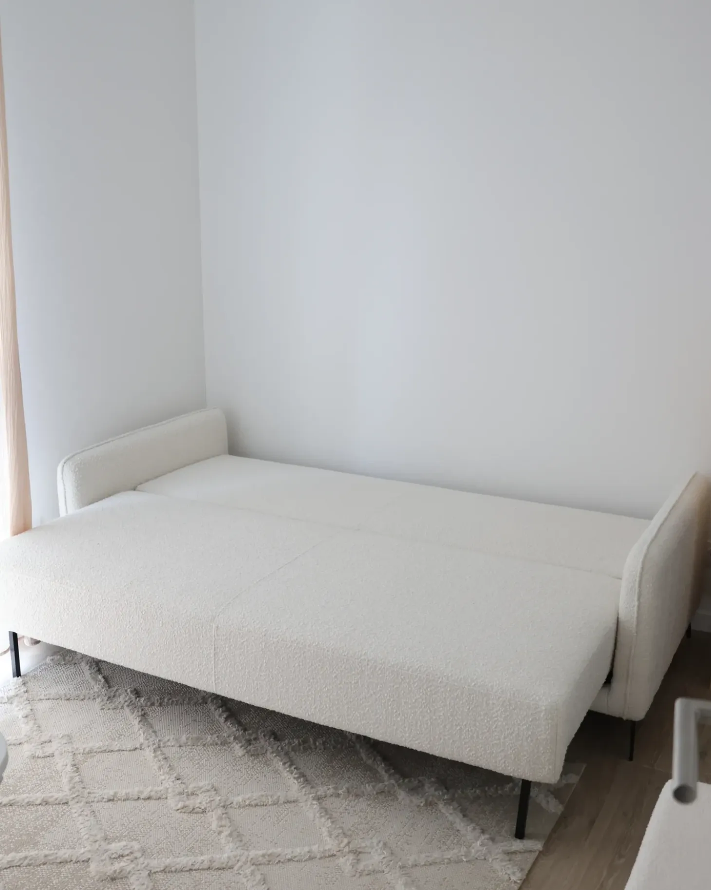 Hot Sofa rozkładana dla 3 osób HEMING Boucle Złamana biel Sofy Z Funkcją Spania|Wszystkie Sofy