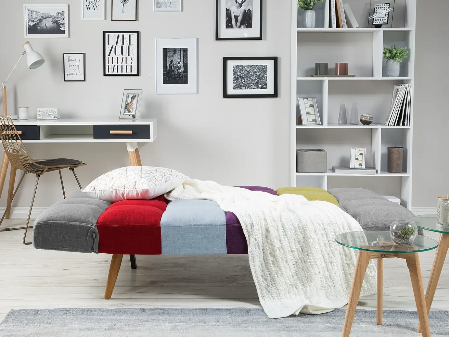 Sofa rozkładana dla 2 osób INGARO Kolorowy