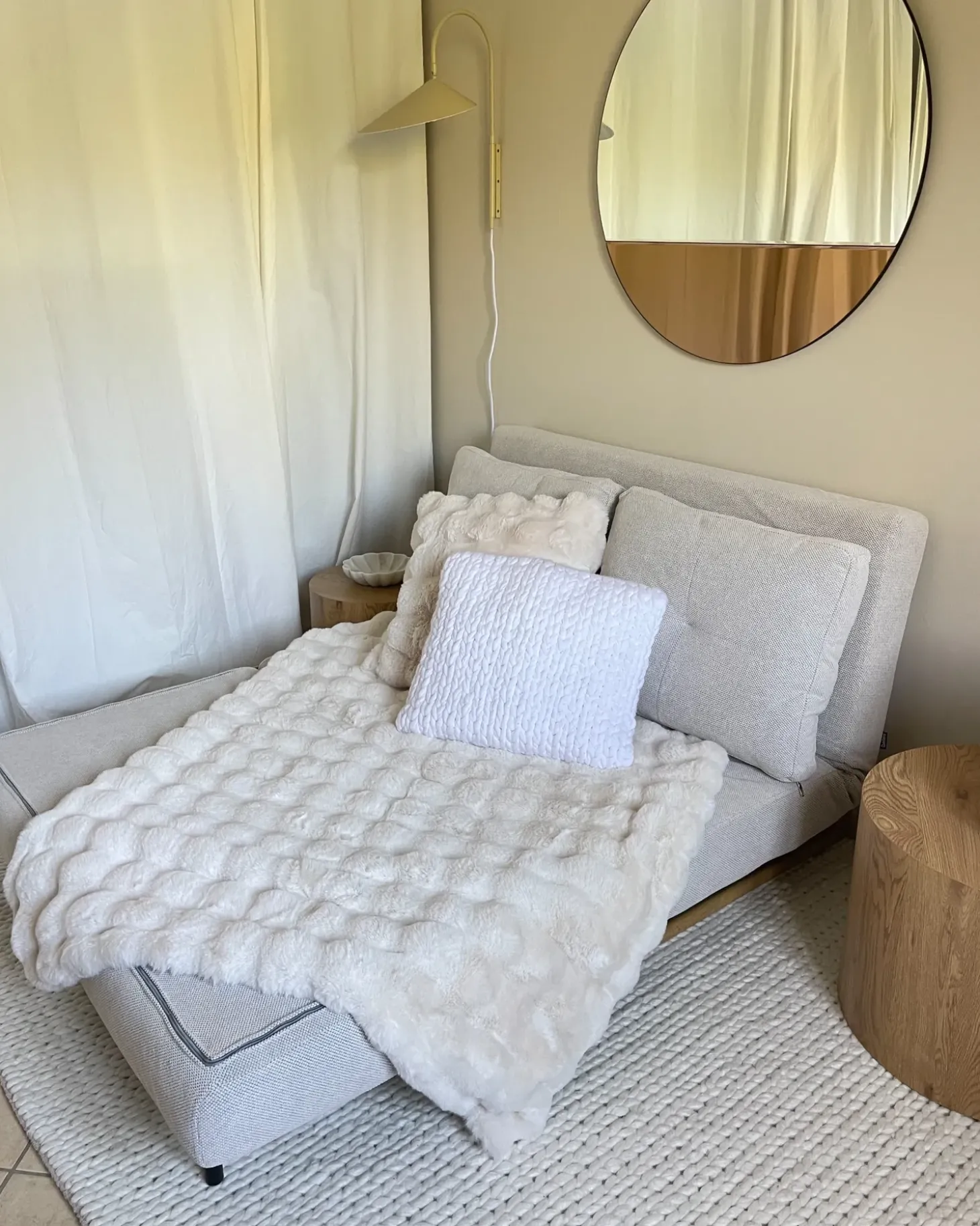 Sofa rozkładana dla 2 osób JERSLEV Złamana biel Sofy Z Funkcją Spania|Wszystkie Sofy