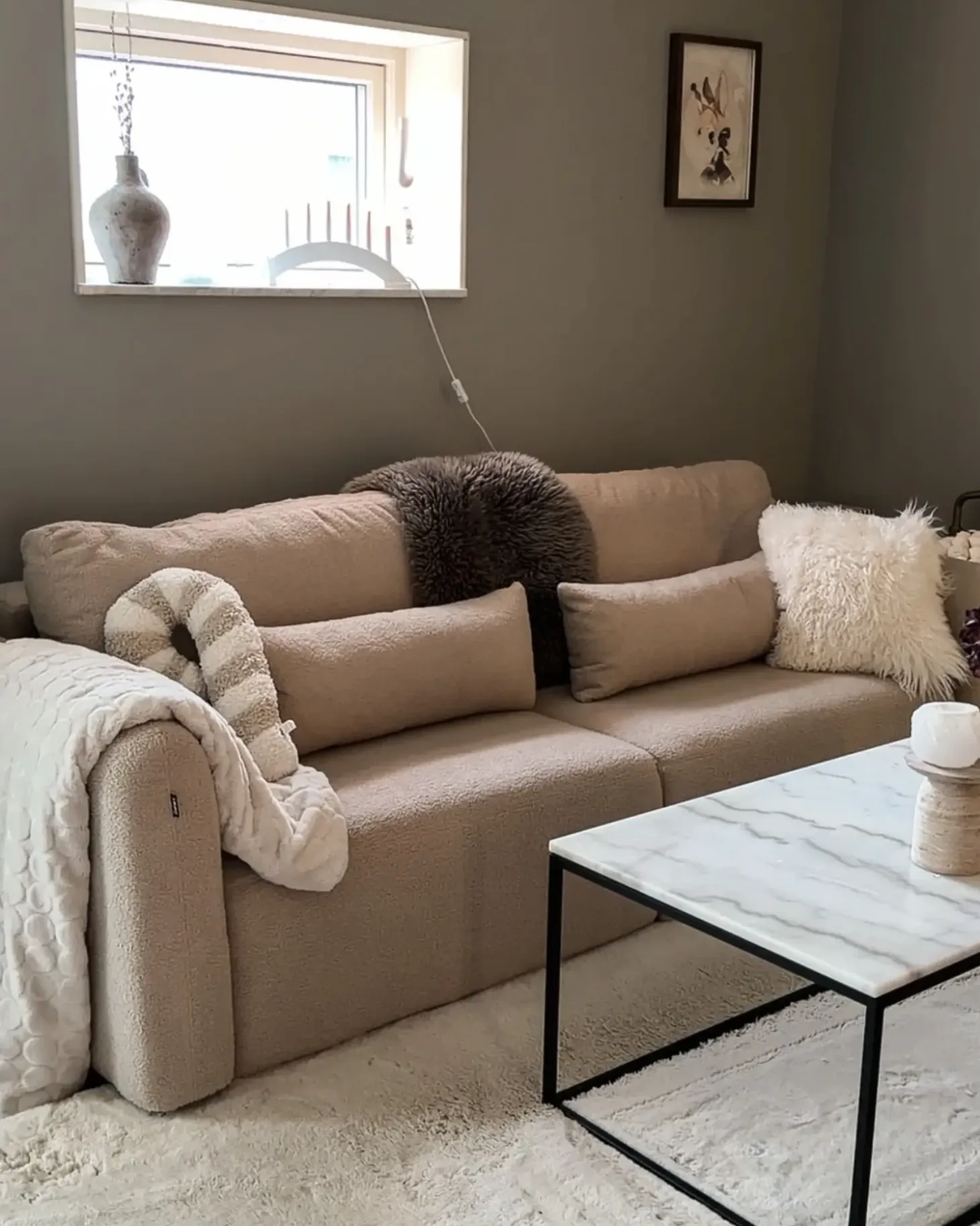 New Sofa rozkładana dla 3 osób VAXHOLM Boucle Jasnobeżowy ze schowkiem Sofy Z Funkcją Spania|Wszystkie Sofy
