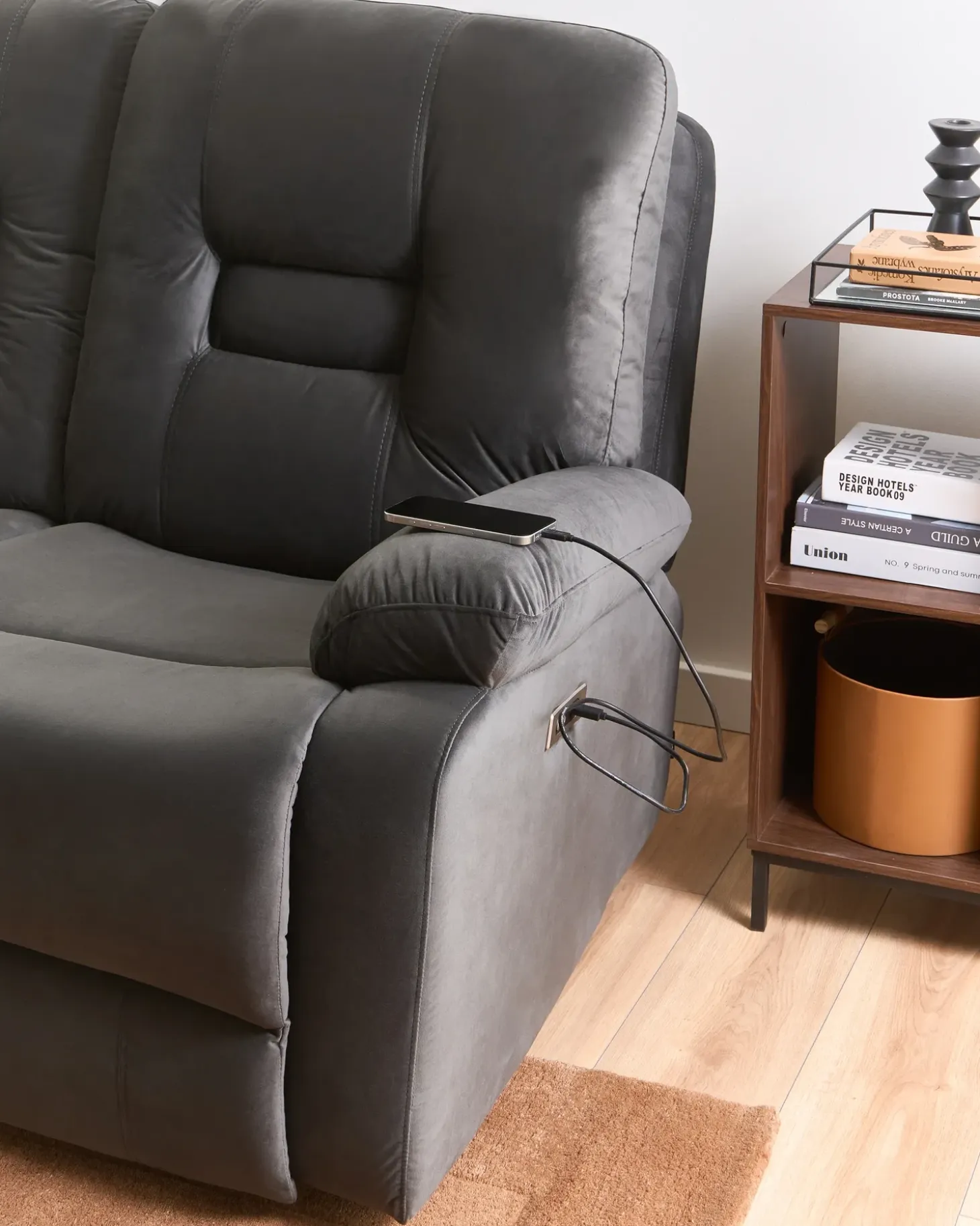 New Sofa z elektryczną funkcją relaksu dla 3 osób BERGEN Welur Ciemno Sofy Tapicerowane|Kolekcje Sof