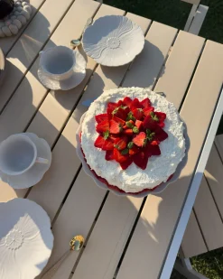 Stół ogrodowy dla 6 osób COMO 150 cm 90 cm Beżowy
