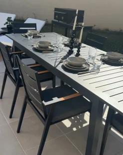 Stół ogrodowy rozkładany SKALOMA 180/240 cm 90 cm Metal Ciemnoszary