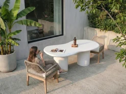 Stół ogrodowy SIRMIONE 200 cm 110 cm Efekt lastryko Białe lastryko
