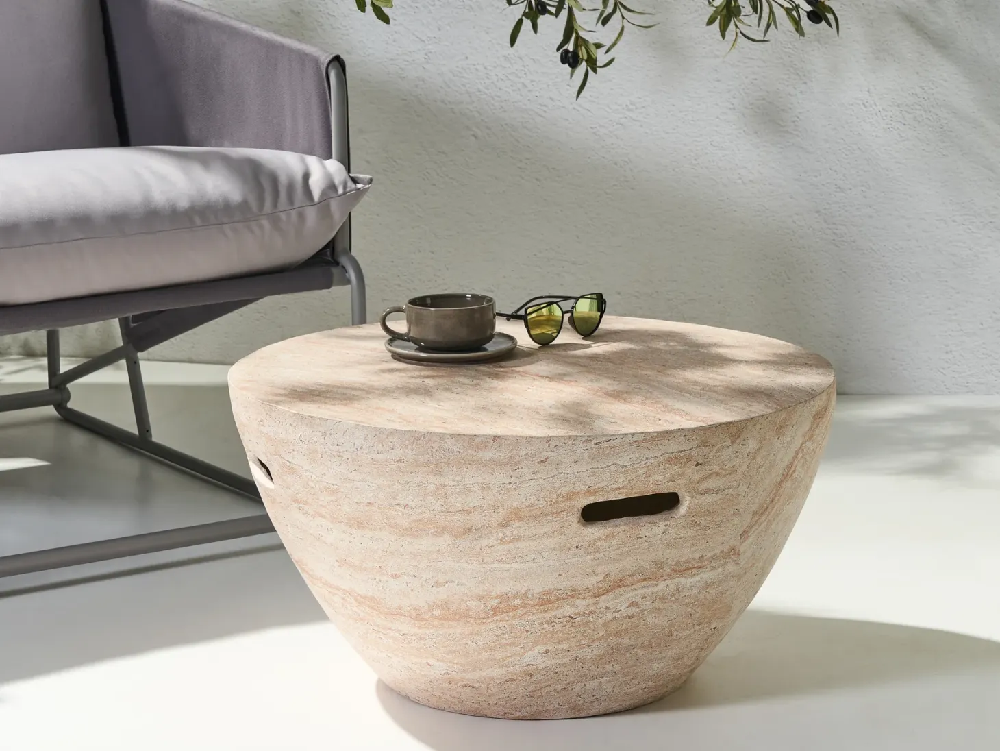 Stolik kawowy VICARELLO 68 cm 68 cm Efekt trawertynu