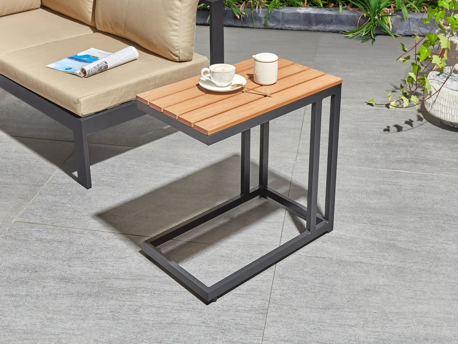 Stolik ogrodowy MESSINA 60 cm 35 cm Czarny