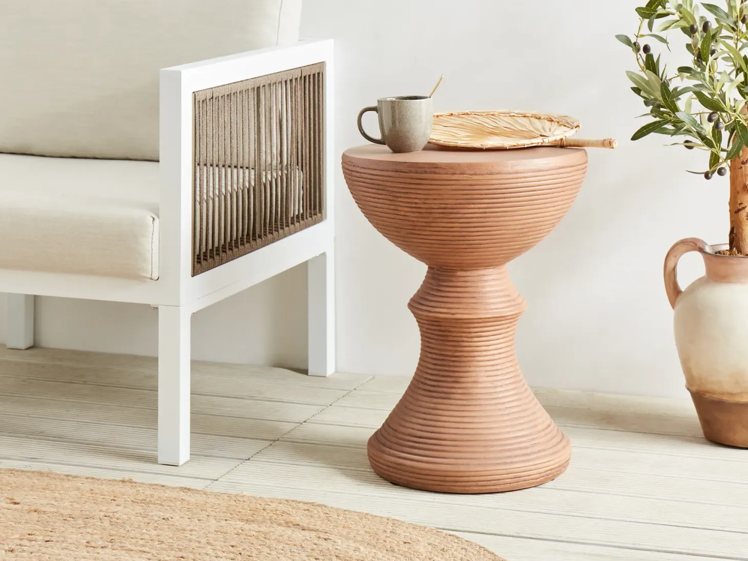 Stolik pomocniczy CALDARO 40 cm 40 cm Imitacja drewna Brązowy