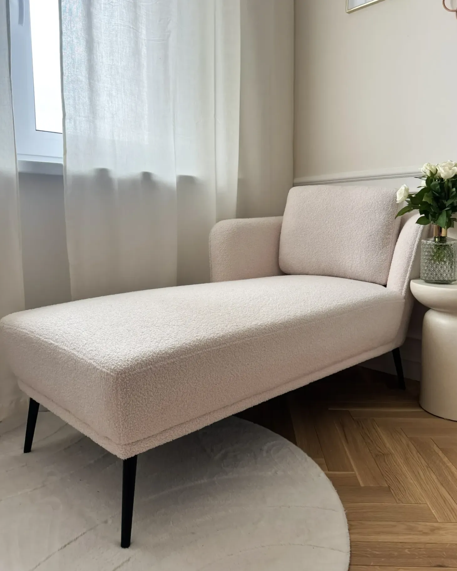 New Szezlong ARTHEZE Boucle Złamana biel Szezlongi|Wszystkie Sofy