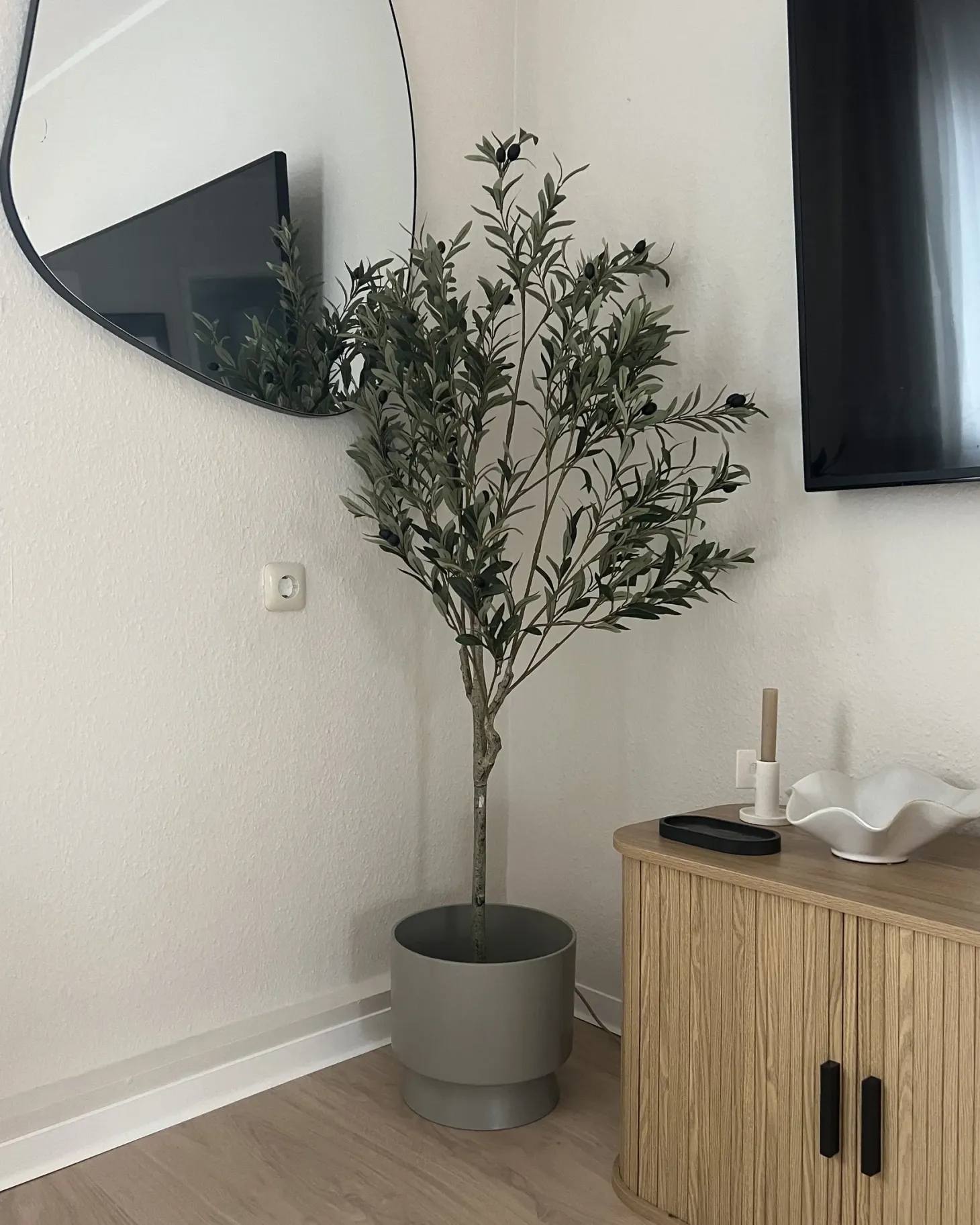 Sztuczna roślina OLIVE TREE 153 cm Zielony