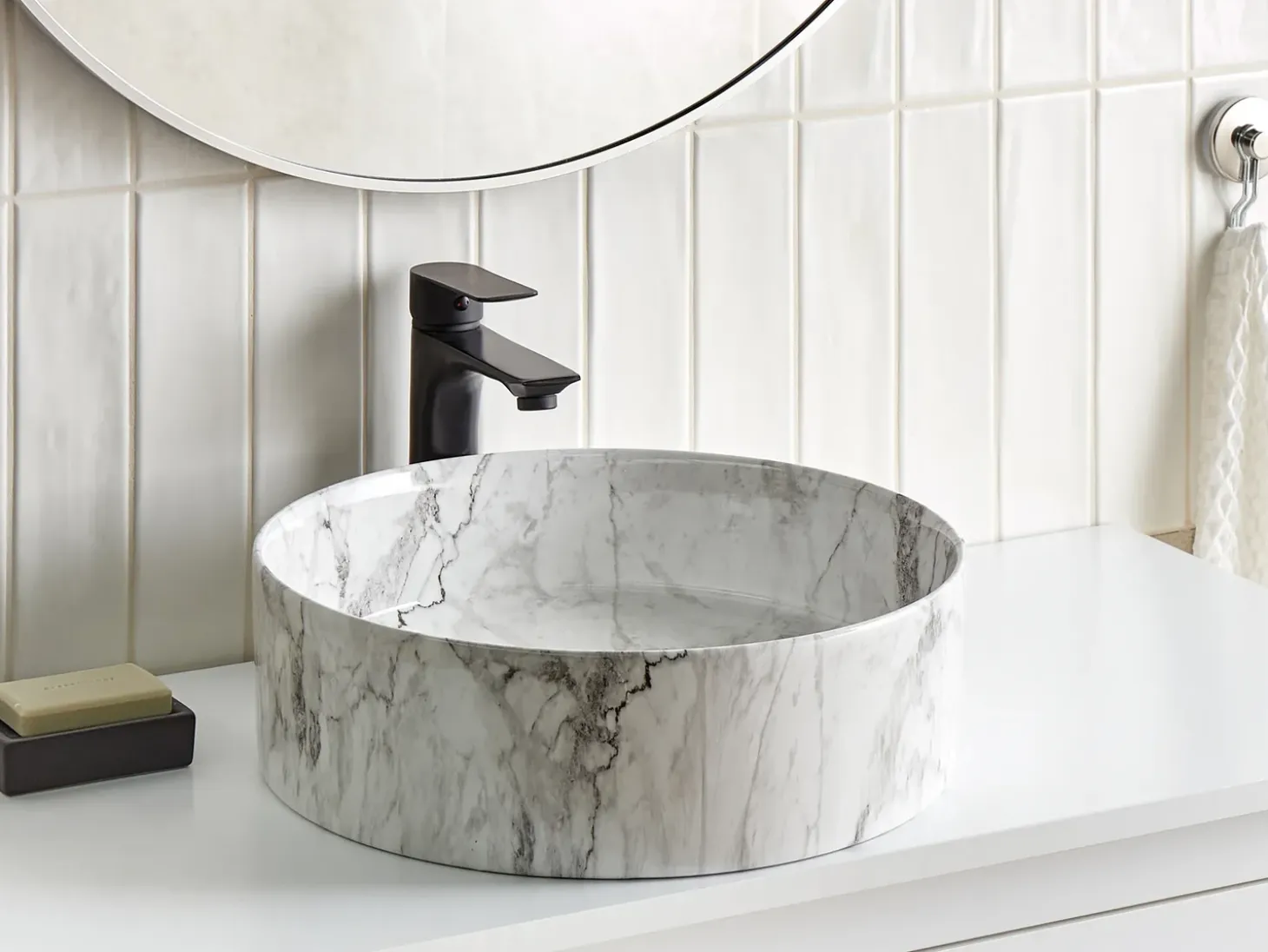 Outlet Umywalka nablatowa MANIS marmur ⌀ 40 cm Ceramika Umywalki I Akcesoria