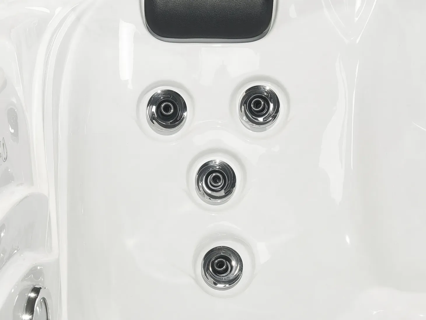 Wanna ogrodowa z hydromasażem LED LASTARRIA Biały