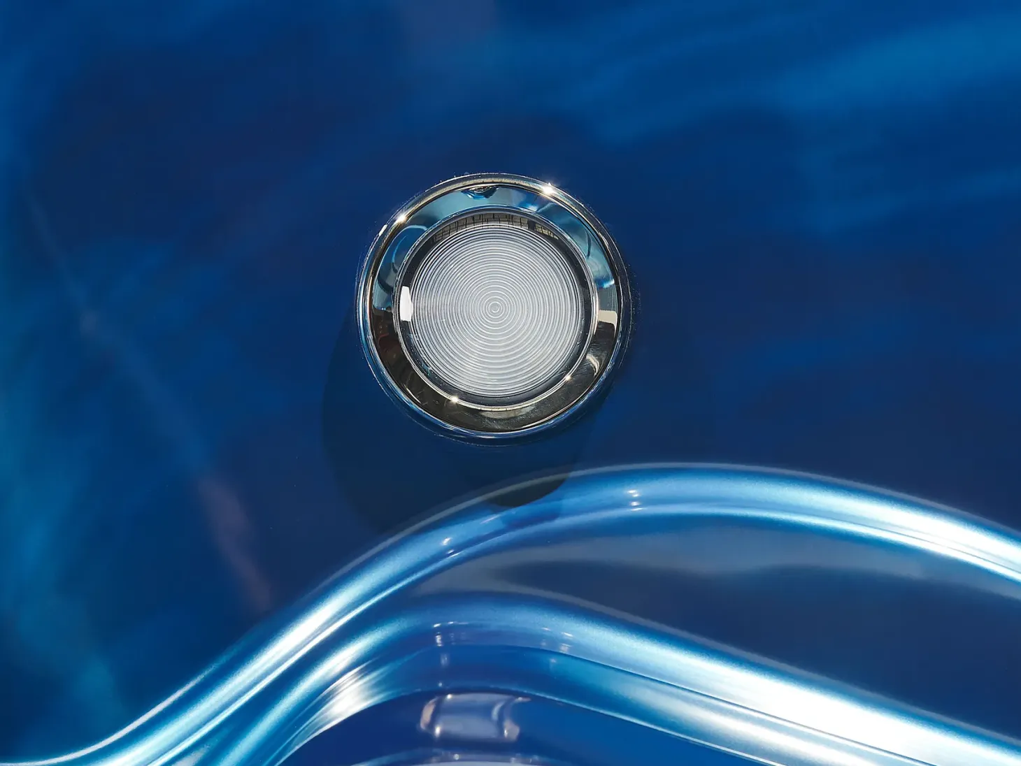 Wanna ogrodowa z hydromasażem LED TULAROSA Niebieski