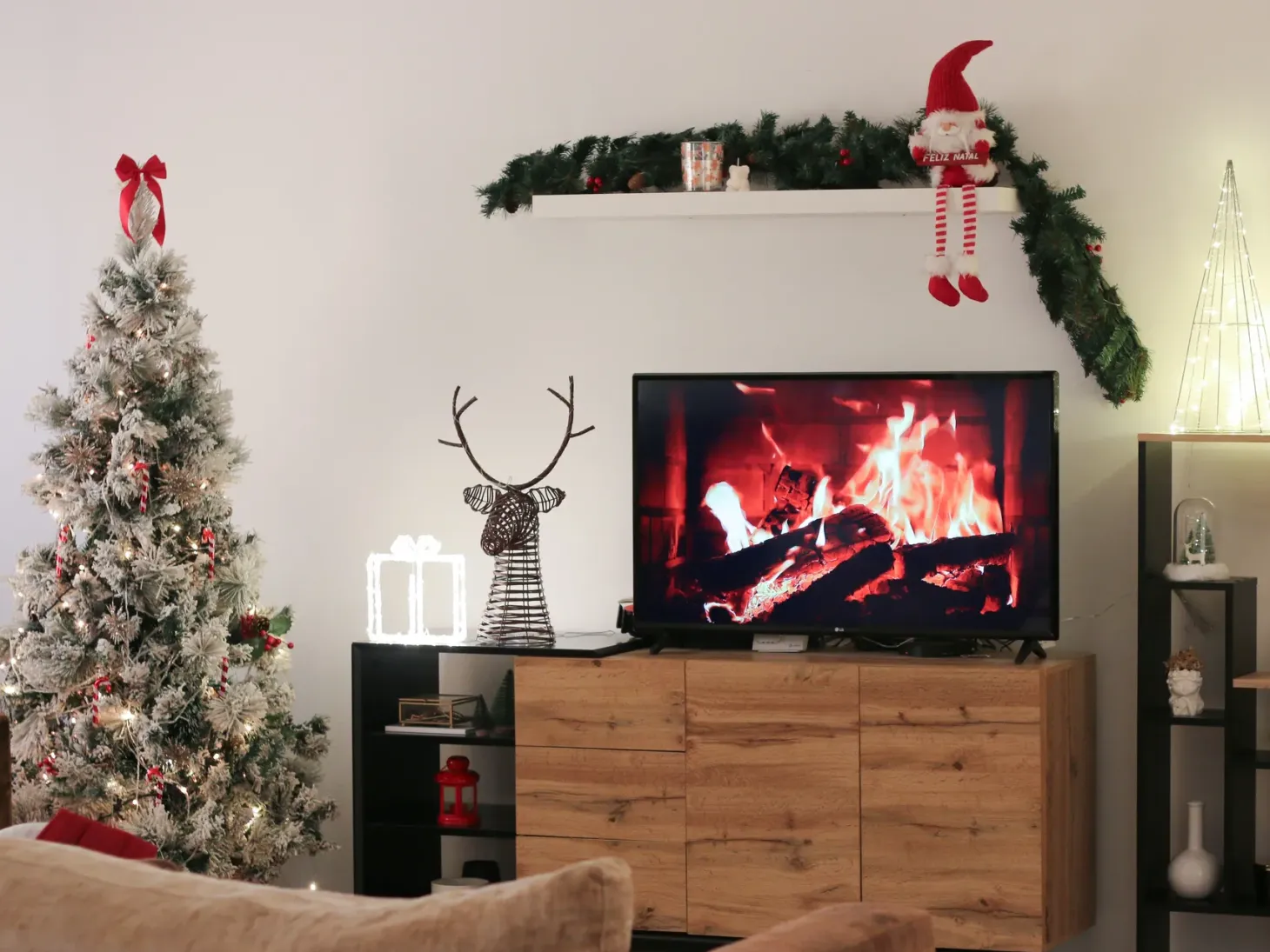 Świąteczna girlanda LED TENALA 180 cm Zielony