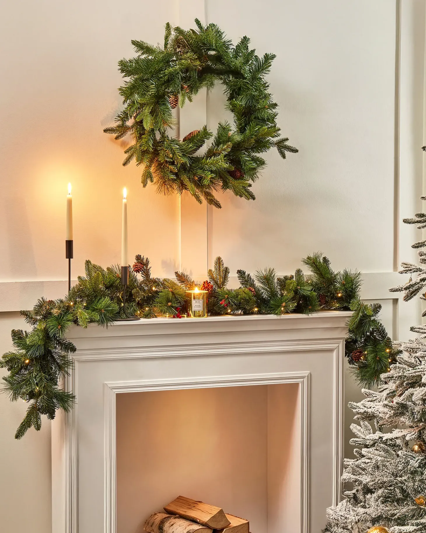 Świąteczna girlanda LED WHITEHORN 180 cm Ciemnozielony